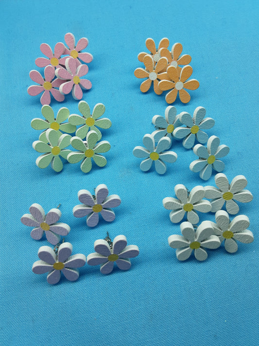 Daisy Stud Earrings